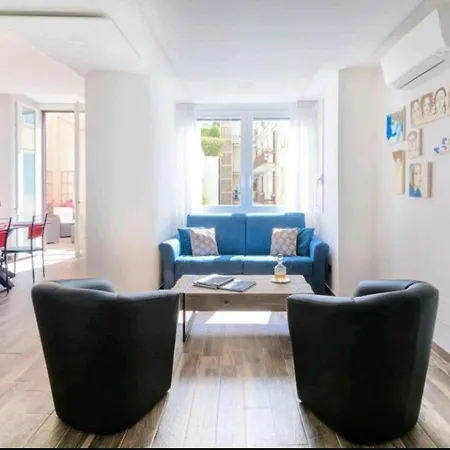 Cesare Balbo Apartment *